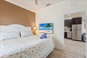 1 bedroom, iron/ironing board, free WiFi, bed sheets - Vibrant Sunsets Beach Club Siesta Key 200B by RVA (Sarasota)