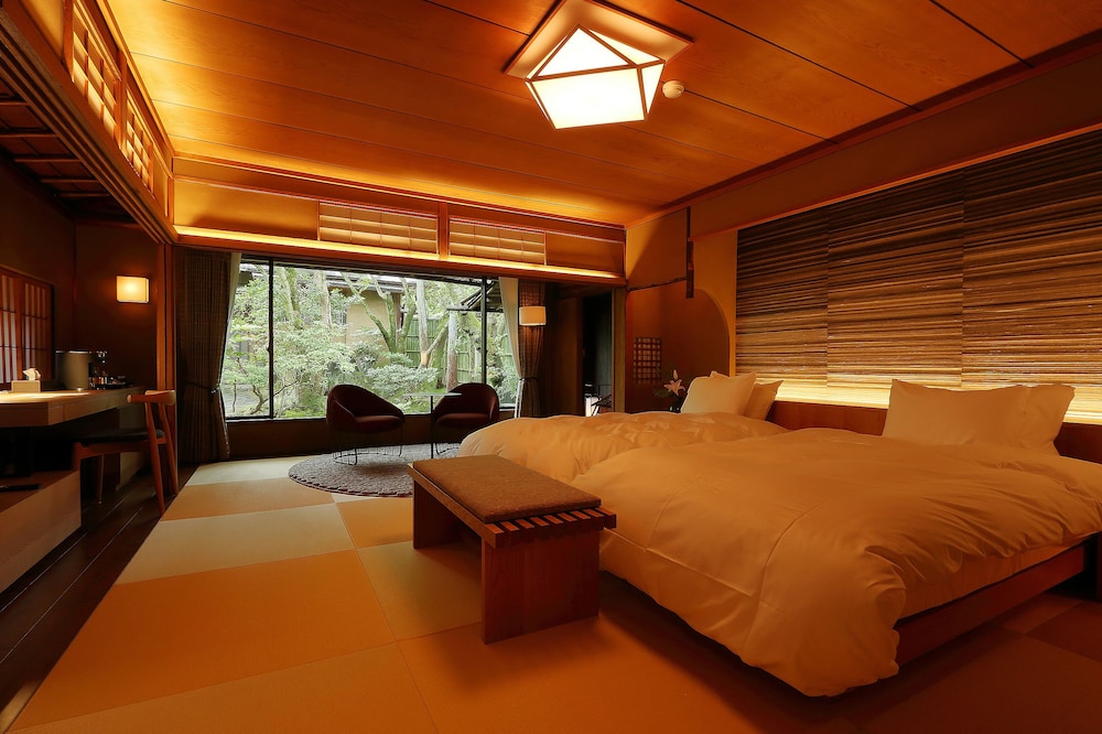 南禅寺参道 菊水 by null