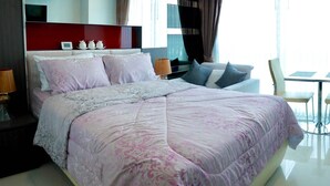 Unclassified image, 2 of 8, button - VIP Honeymoon Suite (Pattaya)