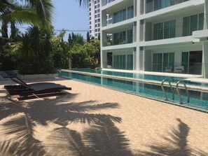 Khu tắm nắng
