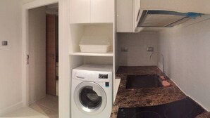 Unclassified image, 3 of 10, button - VIP 1 Bedroom Pratumnak (Pattaya)