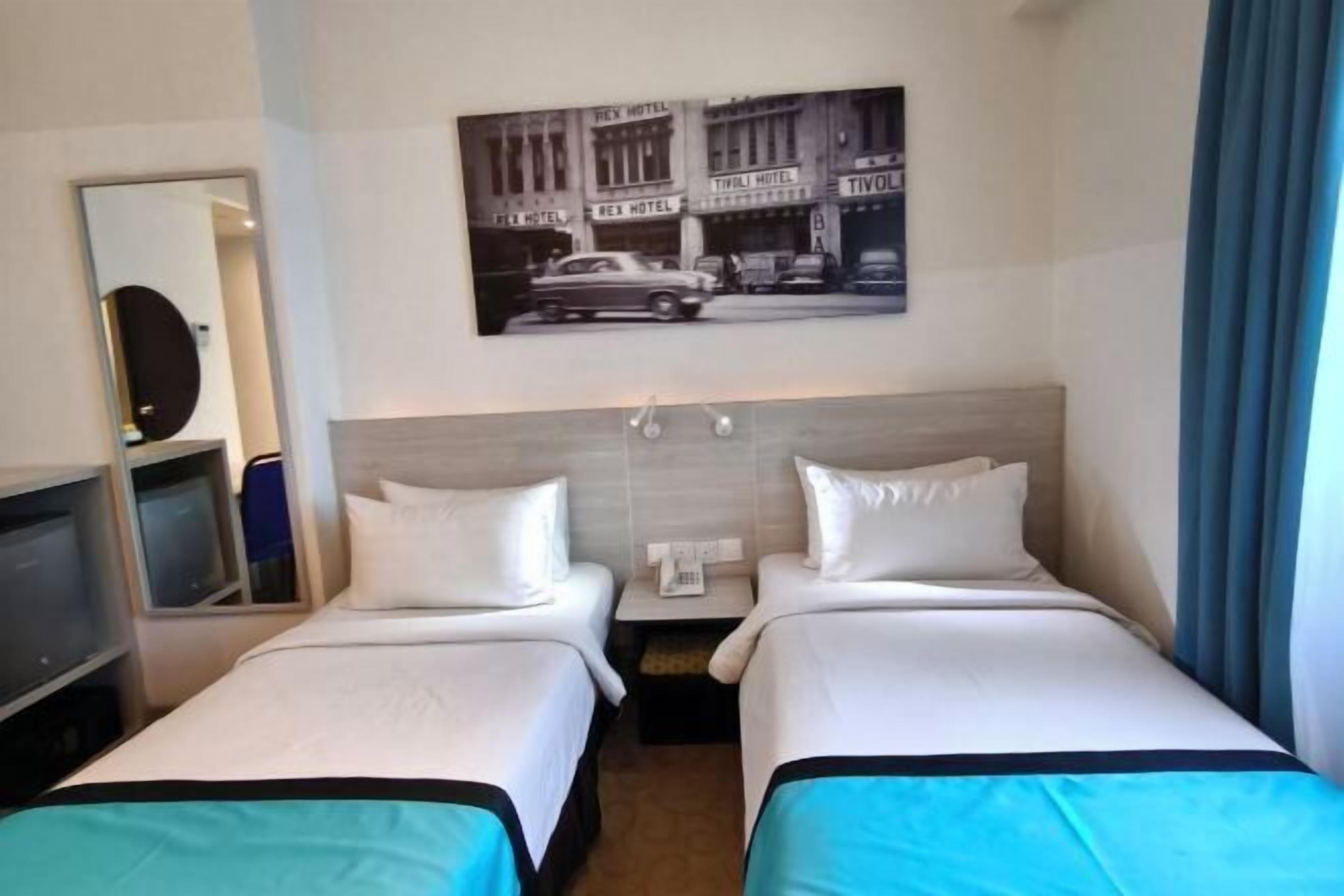 Minibar, bureau, Wi-Fi gratuit, draps fournis