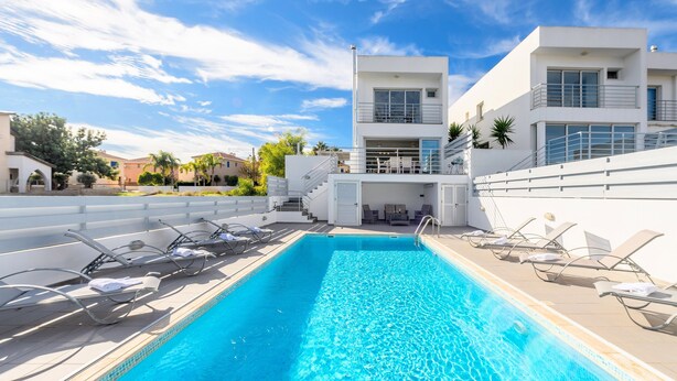 Pool - Ayia Triada View (Paralimni)