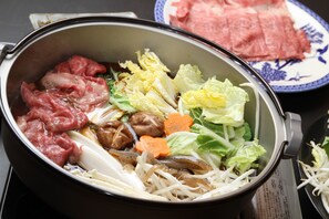 อาหารและเครื่องดื่ม