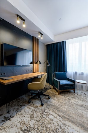 コンフォート ツインルーム 1 ベッドルーム | 高級寝具、ミニバー、セーフティボックス (室内)、デスク