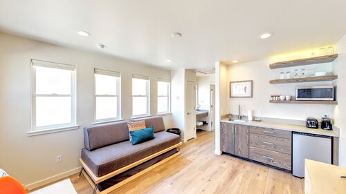 Slot Canyon #A | 1 Bed, 1 Bath