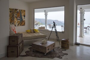 Premium bedding, in-room safe, desk, soundproofing