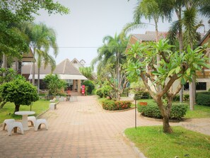 Khuôn viên nơi lưu trú