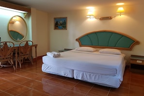 Chambre Double Standard | Bureau, Wi-Fi gratuit, draps fournis