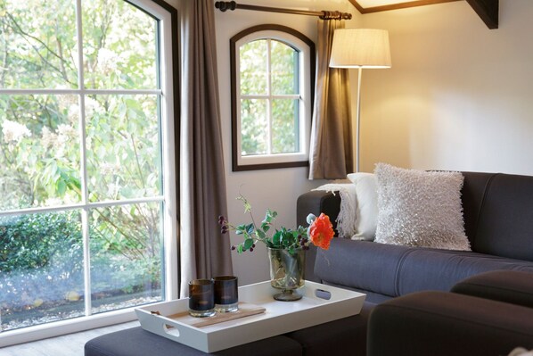 Cottage, 3 slaapkamers (4 + 2) | Woonkamer | Flatscreentelevisie