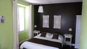 Habitación doble (Papier de soie) | Ropa de cama de alta calidad, decoración individual, escritorio