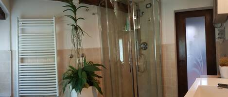 Chambre Double | Salle de bain