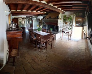 Interior detail - Alla Battuta (Sansepolcro)