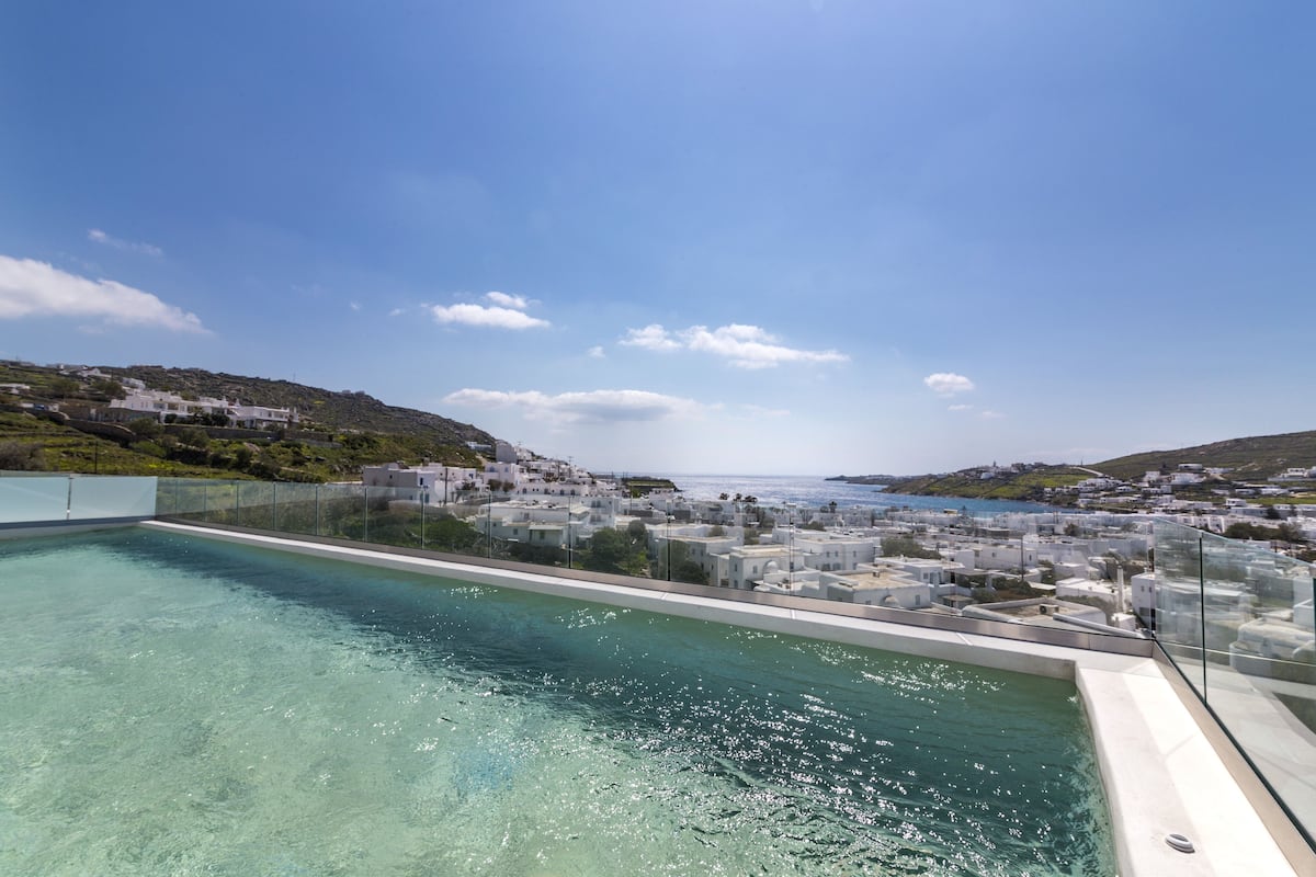 Diamond Suite with 2 Bedrooms, Private Pool and Sea View | Terrazza/patio