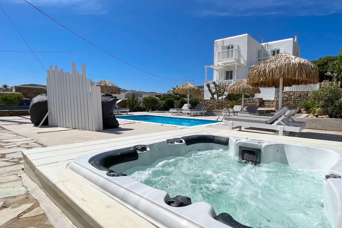 4 Bedroom Villa with Private Pool, Hot Tub and Sea View | Terrasse/patio