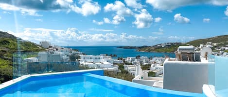 Superior Two-Bedroom Apartment with Private Infinity Pool and Sea View | Alberca privada