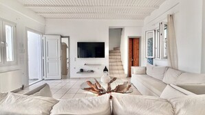 Villa, 3 soverom, privat basseng, sjøutsikt