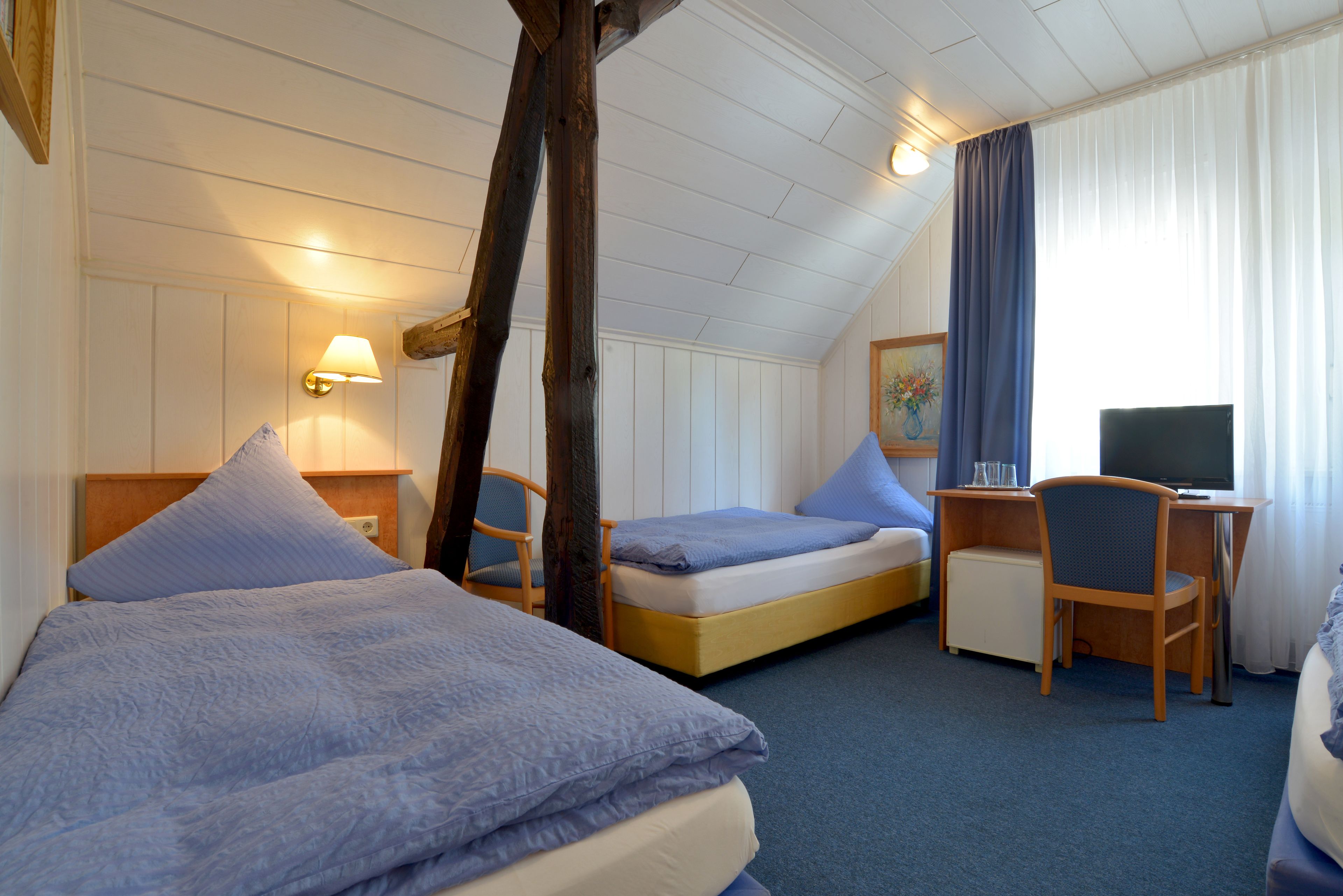 quadruple room | hypo-allergenic bedding, minibar, desk, soundproofing