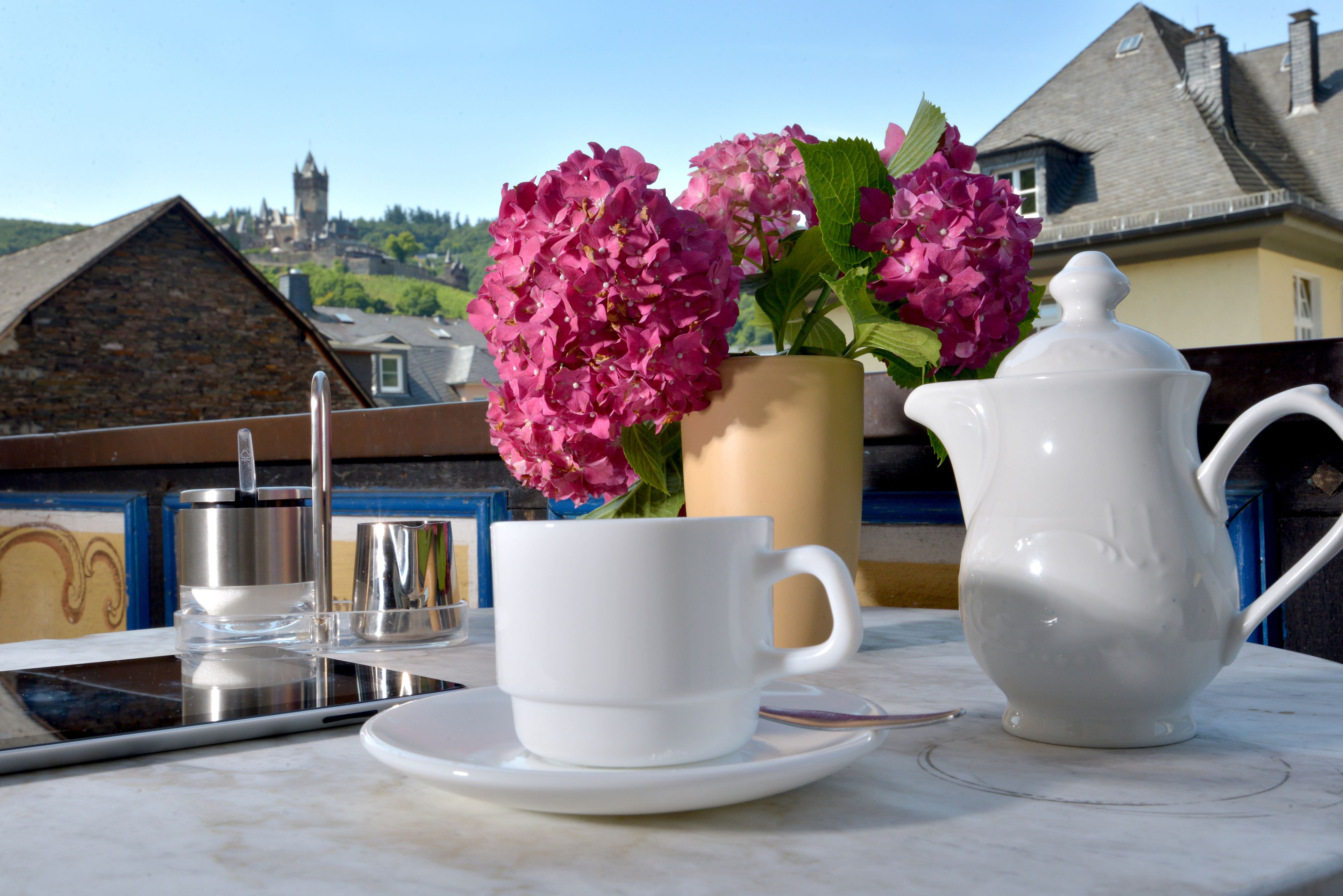 family room, balcony (superior) | view from room