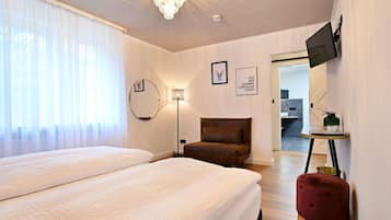 Allergikerbettwaren, Minibar, Schreibtisch, schallisolierte Zimmer