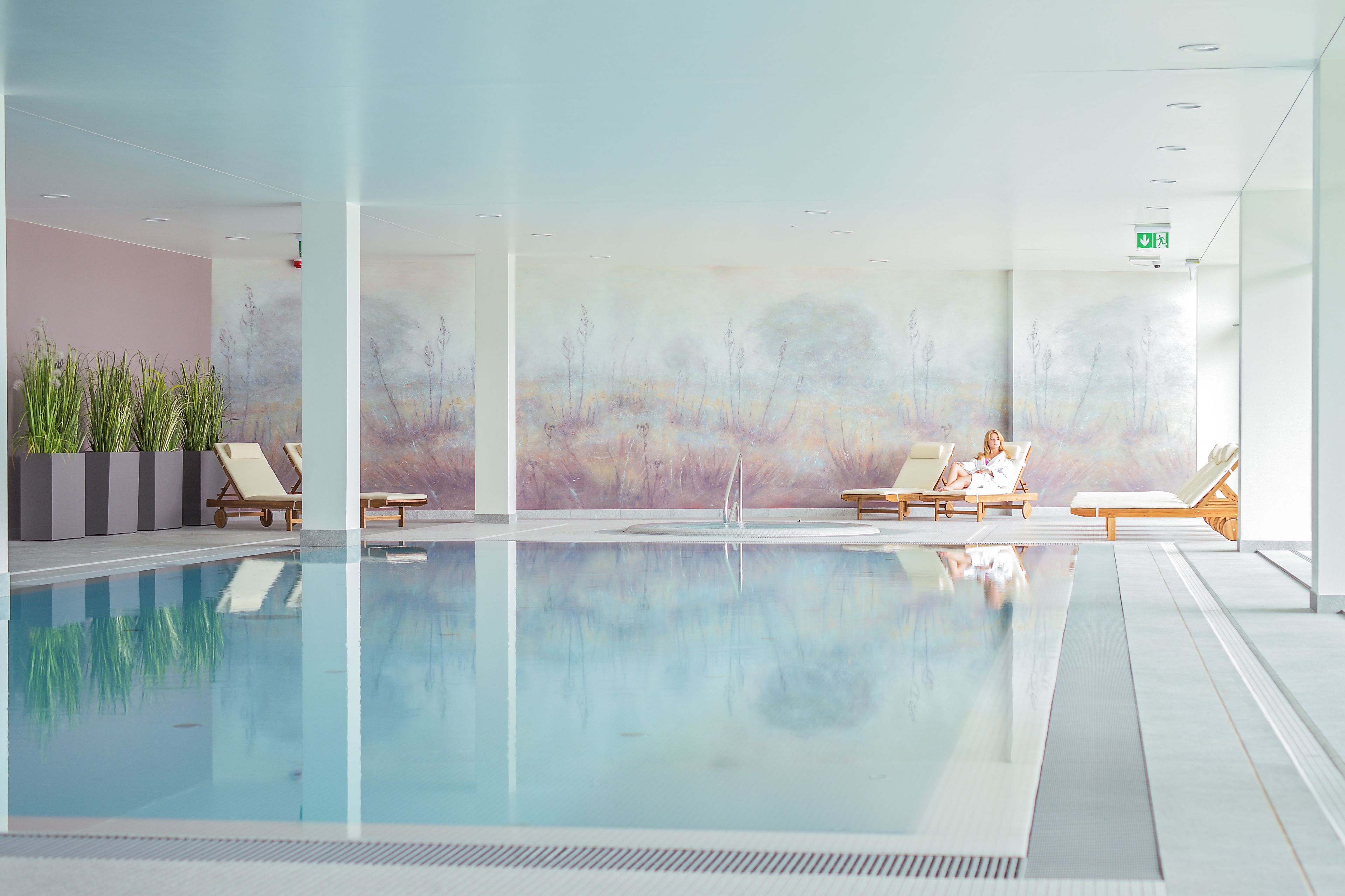 indoor pool, pool loungers