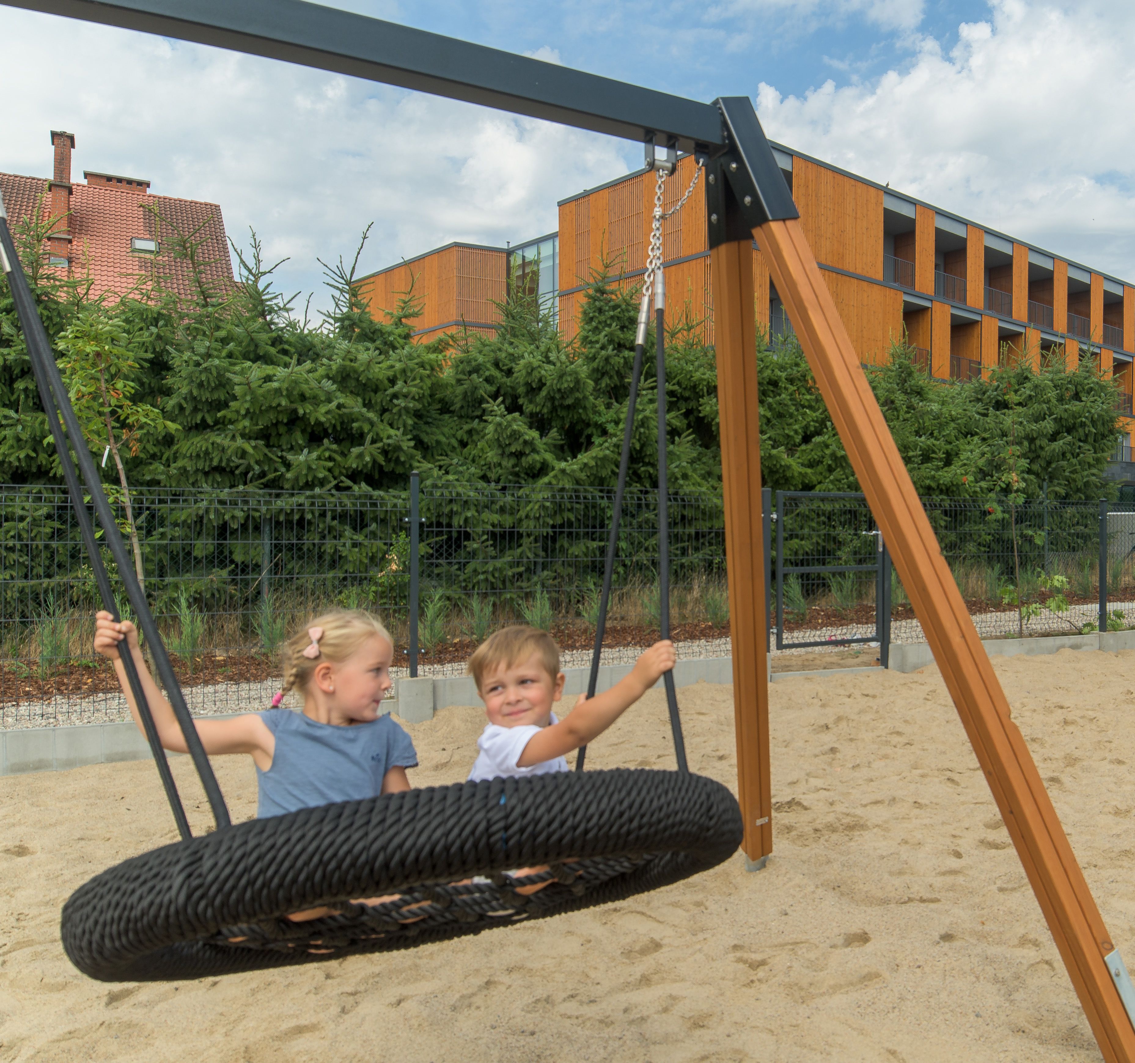 children’s play area – outdoor