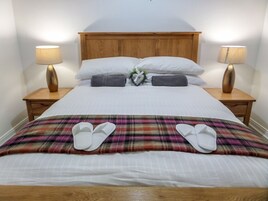 Premium bedding, iron/ironing board, cribs/infant beds, WiFi