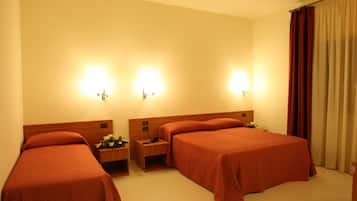 Minibar, in-room safe, desk, free WiFi