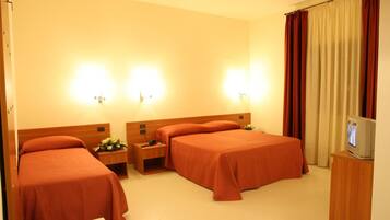 Minibar, coffre-fort, bureau, accès au Wi-Fi (inclus)