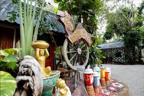 Ngoại thất