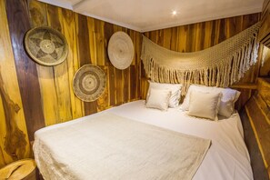 3 bedrooms, minibar, desk - Kelana Boat (Labuan Bajo)