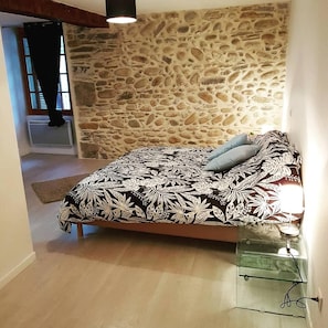 Chambres insonorisées, Wi-Fi gratuit, draps fournis