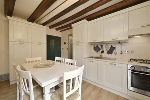 Private kitchen - Sant'Antonin Apartment (Venice)