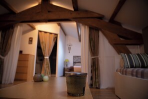 家庭客房 (Bambou) | 書桌、免費搖籃/嬰兒床、免費無線上網、床單