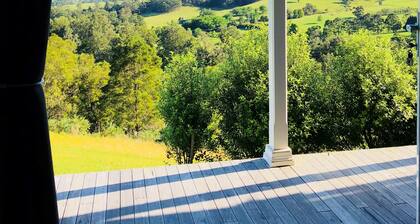 Saddleback Cottage - Hill Pudding Farm