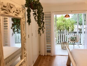 3 bedrooms, iron/ironing board, travel crib, free WiFi