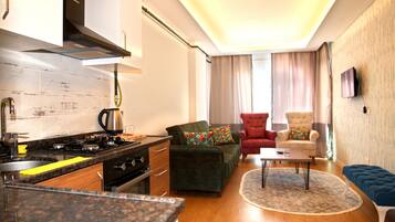 Comfort Apartment, 1 Bedroom | 1 bedroom, premium bedding, desk, iron/ironing board