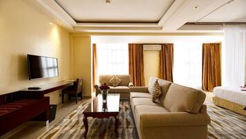 Superior Room, Kitchenette | Cadar kapas Mesir, peralatan tempat tidur premium, tilam berlapik