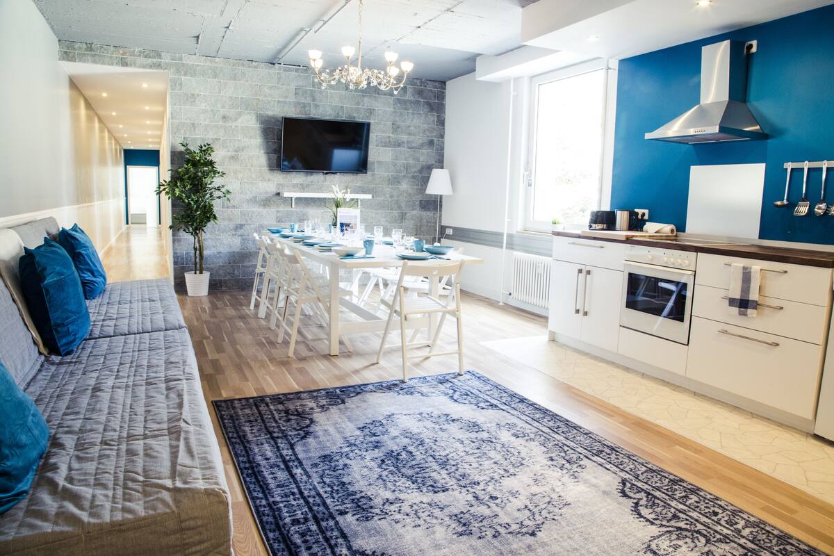 Apartment, 5 Bed Room (exclusive €105 cleaning fee) | Living area | Flat-screen TV
