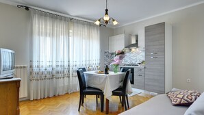 Immagine non classificata, 5 di 52, pulsante