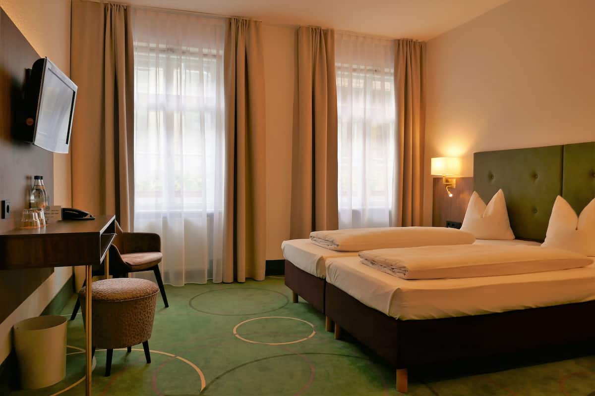 comfort double room | desk, blackout curtains, free wifi, bed sheets