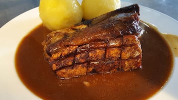Mittagessen und Abendessen