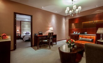 Grand Σουίτα | Καθιστικό | Τηλεόραση LCD