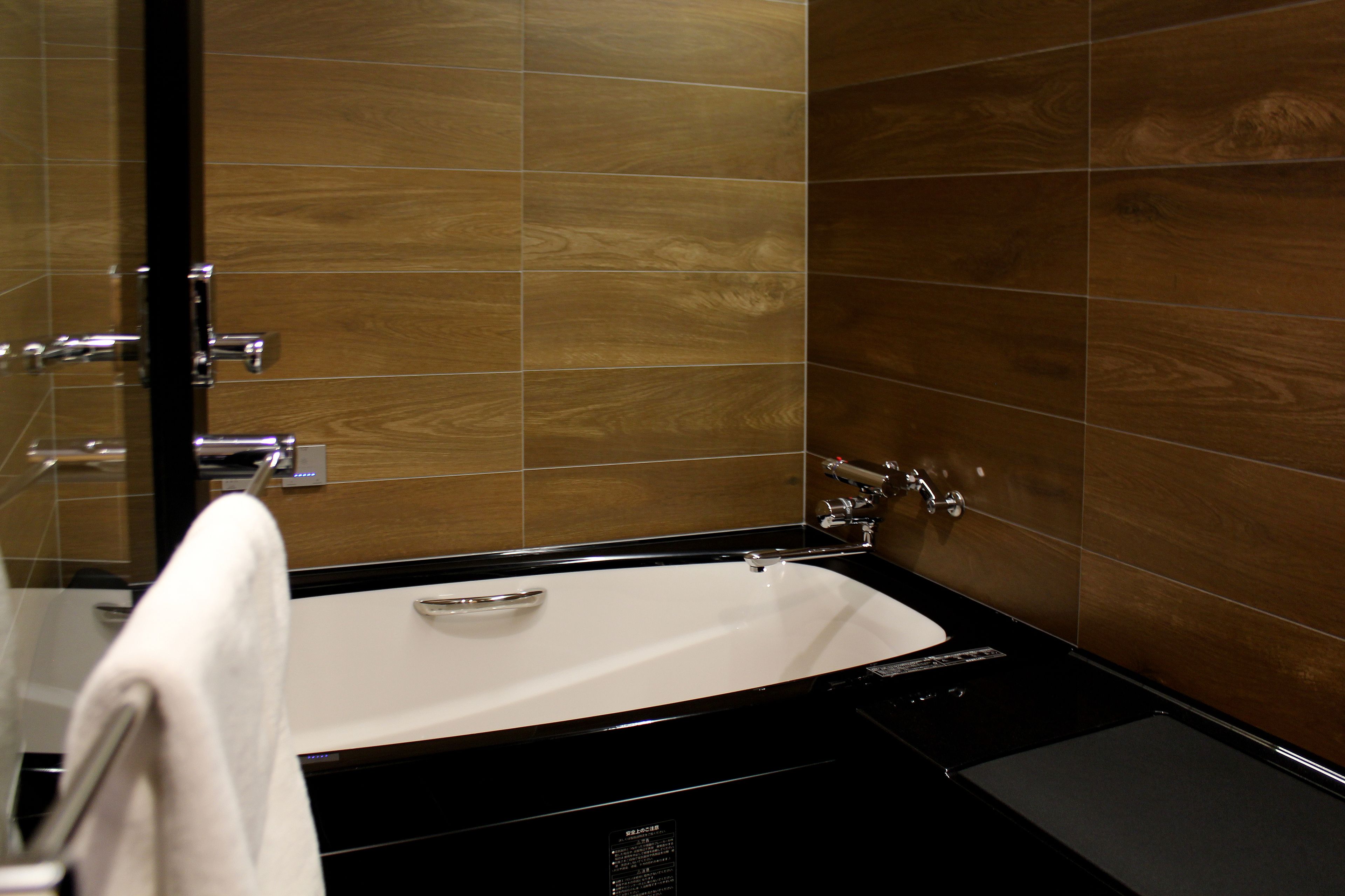 premium twin room, 2 bedrooms | jetted bathtub