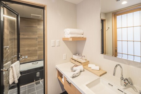 Kyoto Shinmachi Rokkaku Hotel grandereverie - Image 21