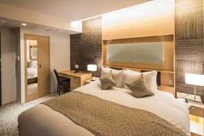 Standard Double Room, 1 Queen Bed | Down comforters, in-room safe, desk, blackout drapes
