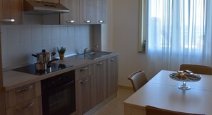 Căn hộ, 2 phòng ngủ, quang cảnh biển | Bếp chung | Tủ lạnh 