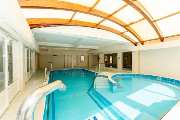 Indoor pool - Aqua Blue Hotel (Hajduszoboszlo)