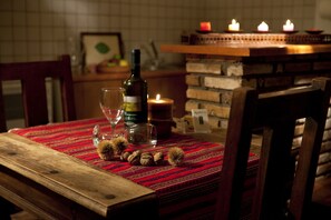 In-room dining - Agnantio studios & suites (Gortynia)