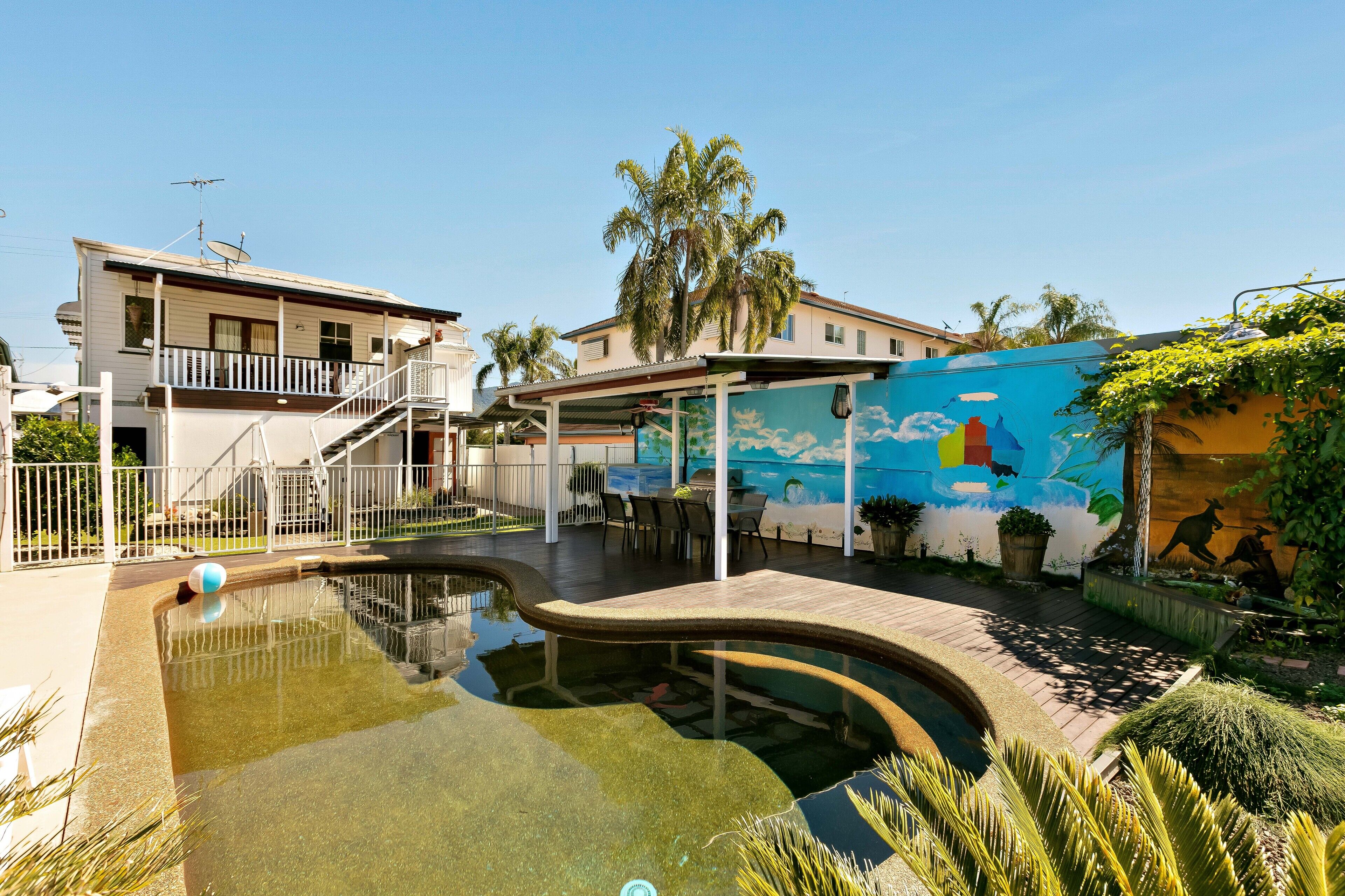 Cairns Central Walking Distance \"Ground Floor\" — image 6